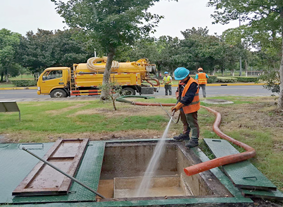 盘龙化油池清理
