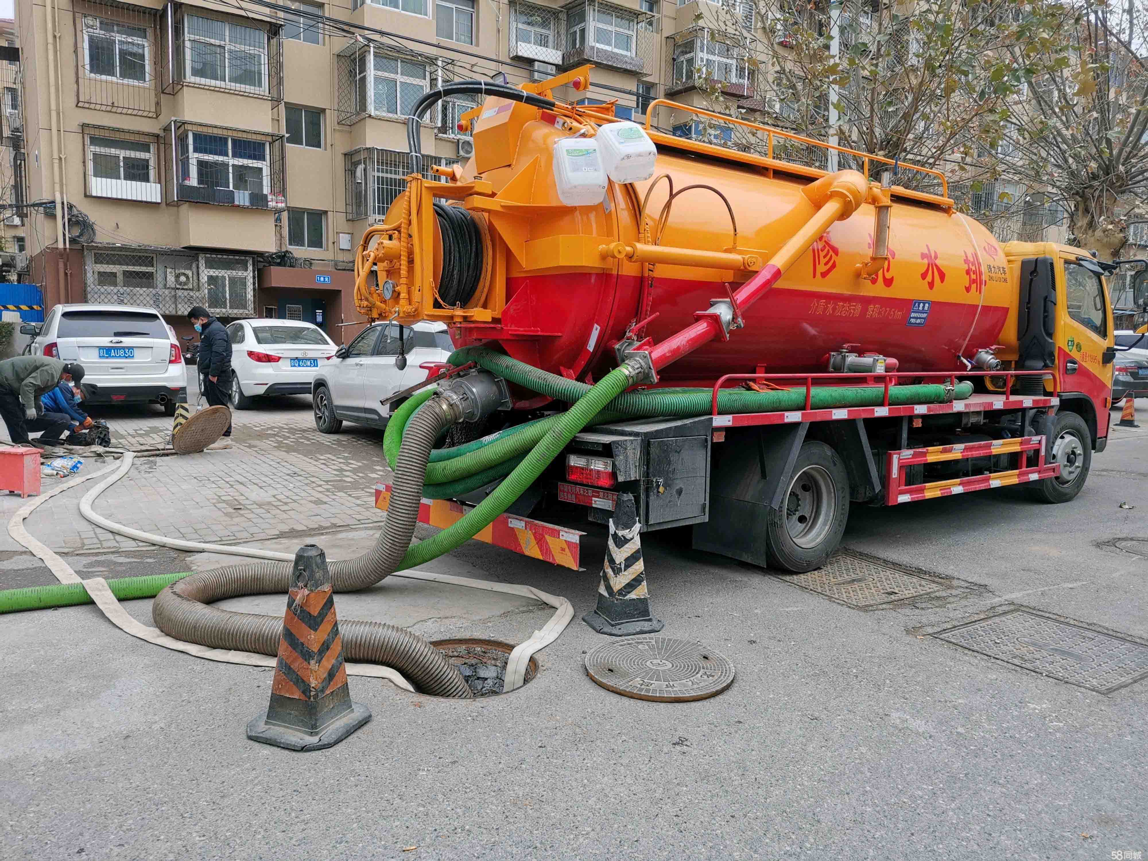 盘龙抽粪吸污