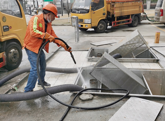 盘龙隔油池清理